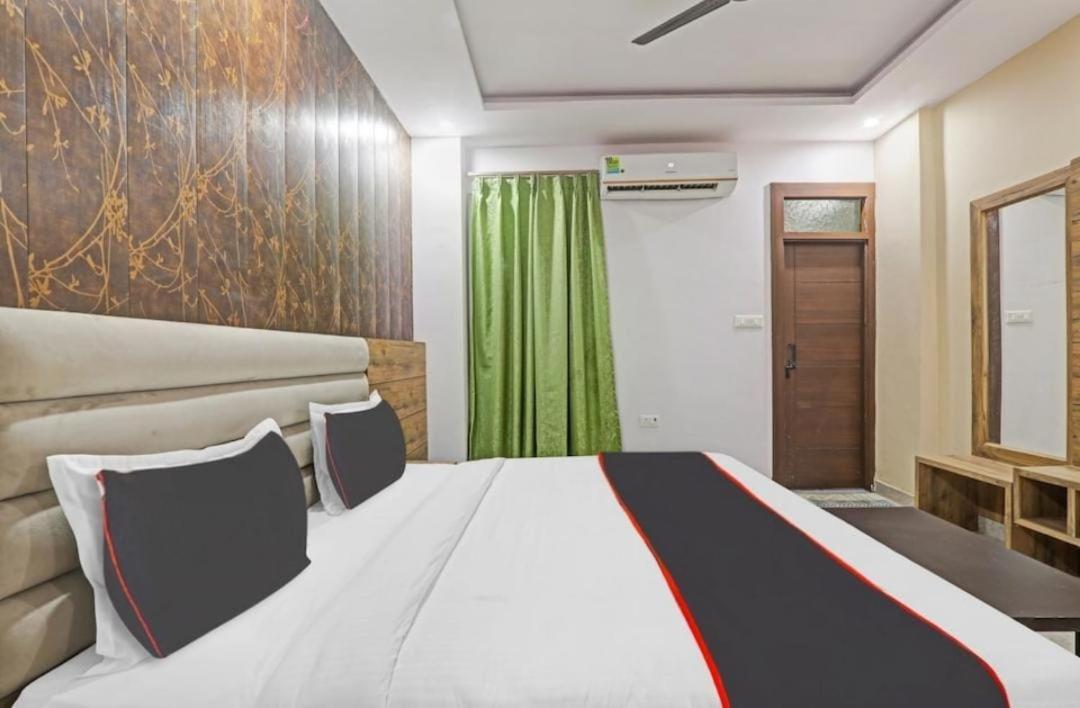 Icyhotels Hl Inn Chinhat Eksteriør bilde